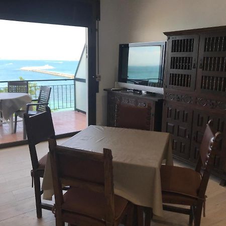 Blue Bay Apartment Roses Luaran gambar