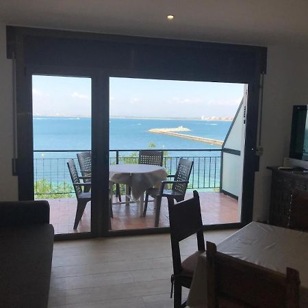 Blue Bay Apartment Roses Luaran gambar