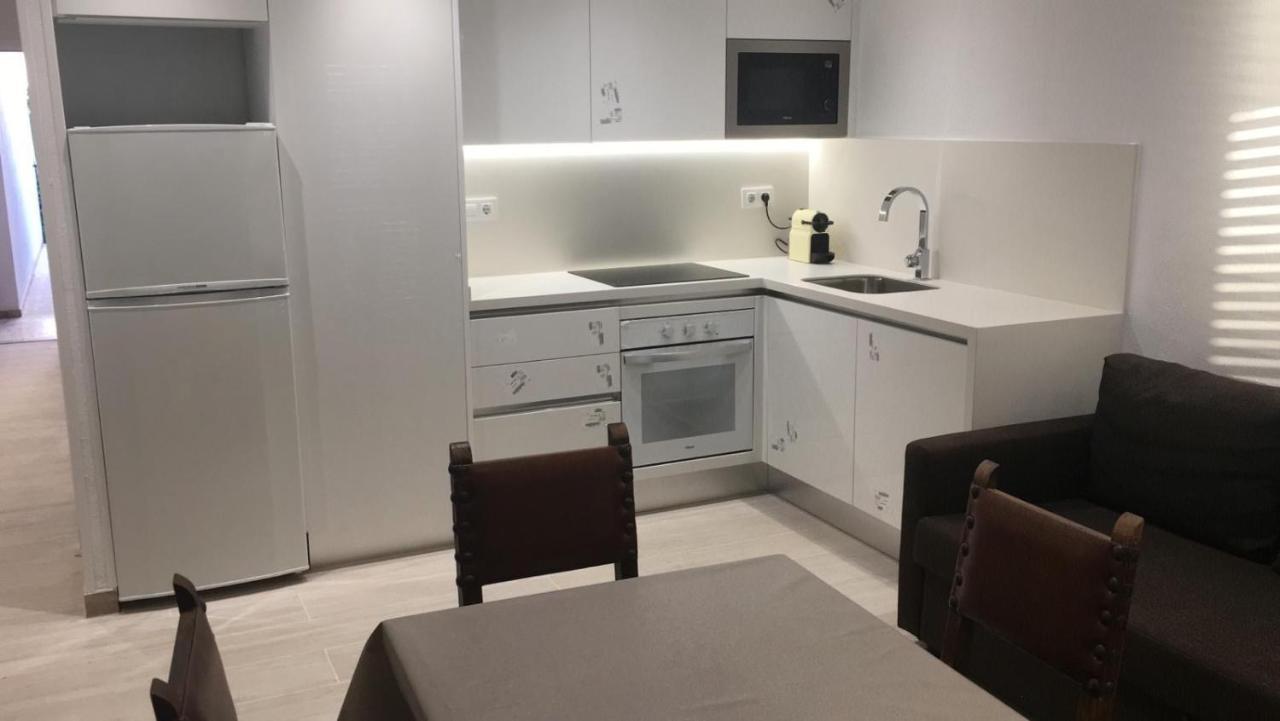 Blue Bay Apartment Roses Luaran gambar