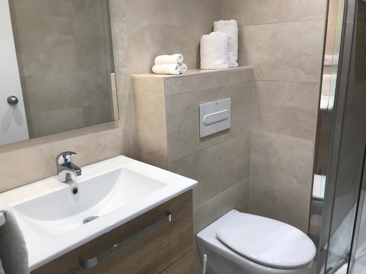 Blue Bay Apartment Roses Luaran gambar