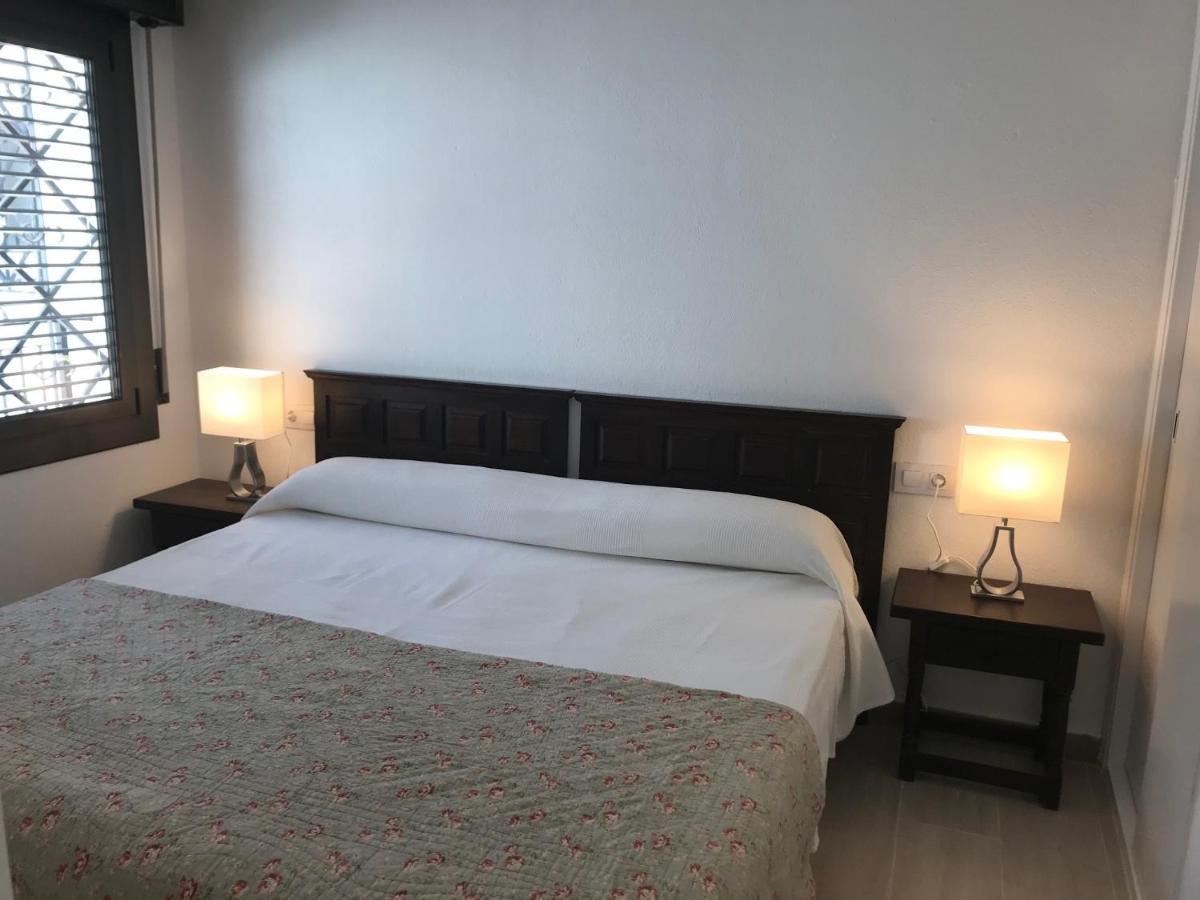 Blue Bay Apartment Roses Luaran gambar