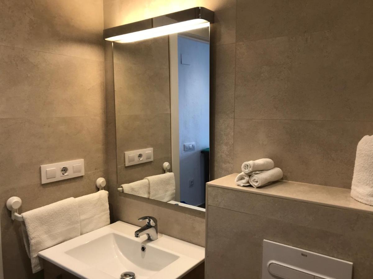 Blue Bay Apartment Roses Luaran gambar
