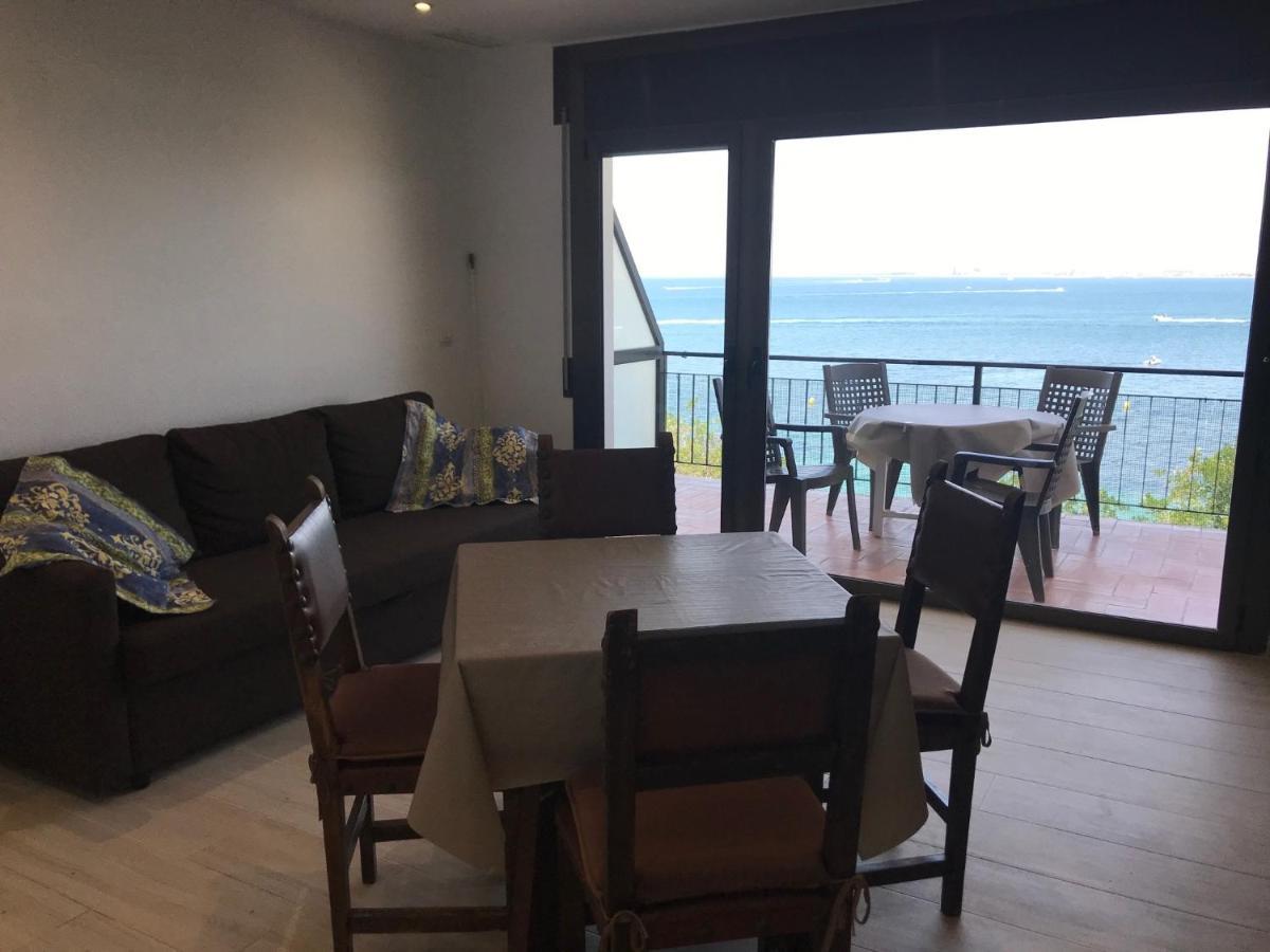 Blue Bay Apartment Roses Luaran gambar