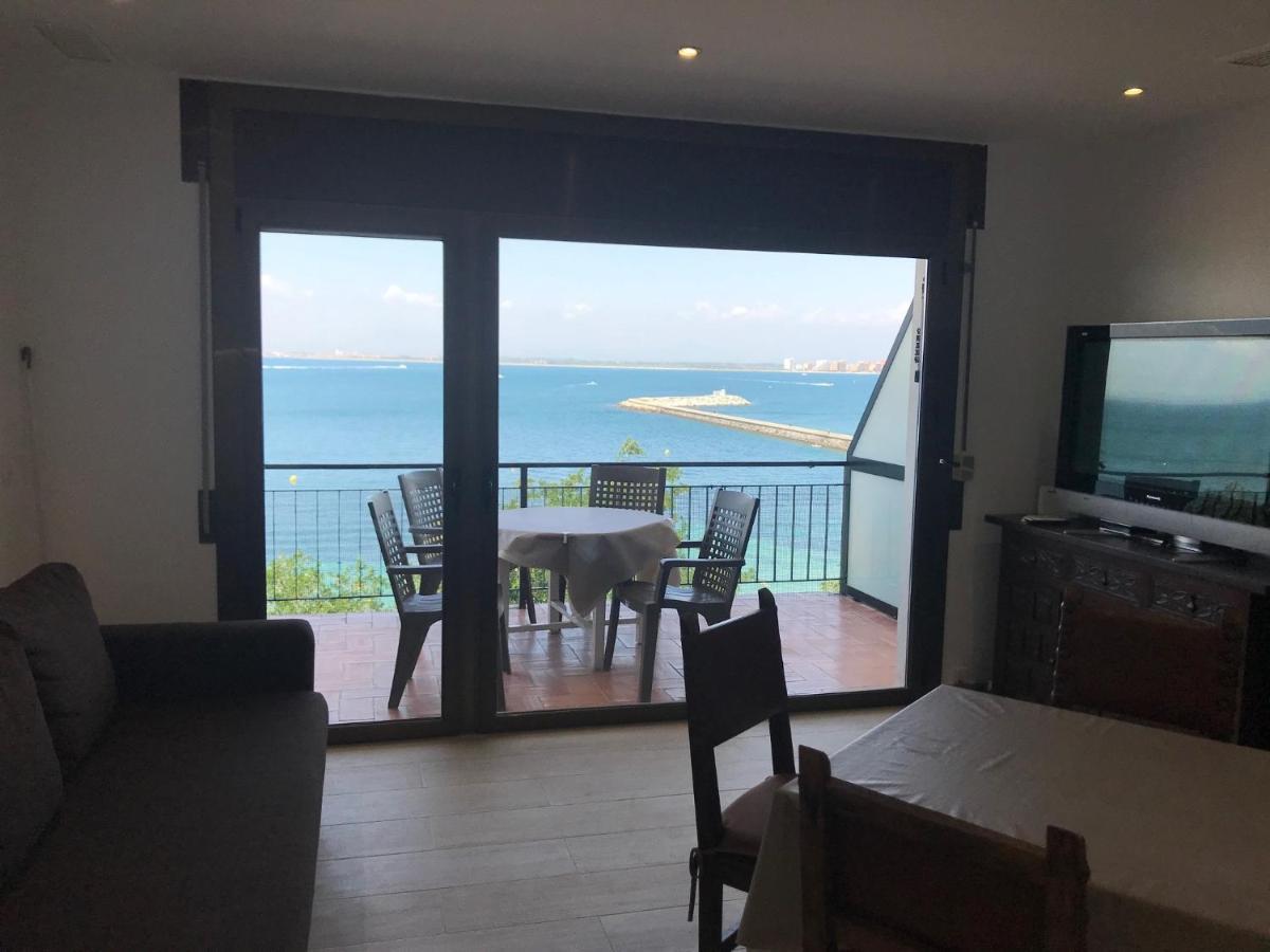 Blue Bay Apartment Roses Luaran gambar