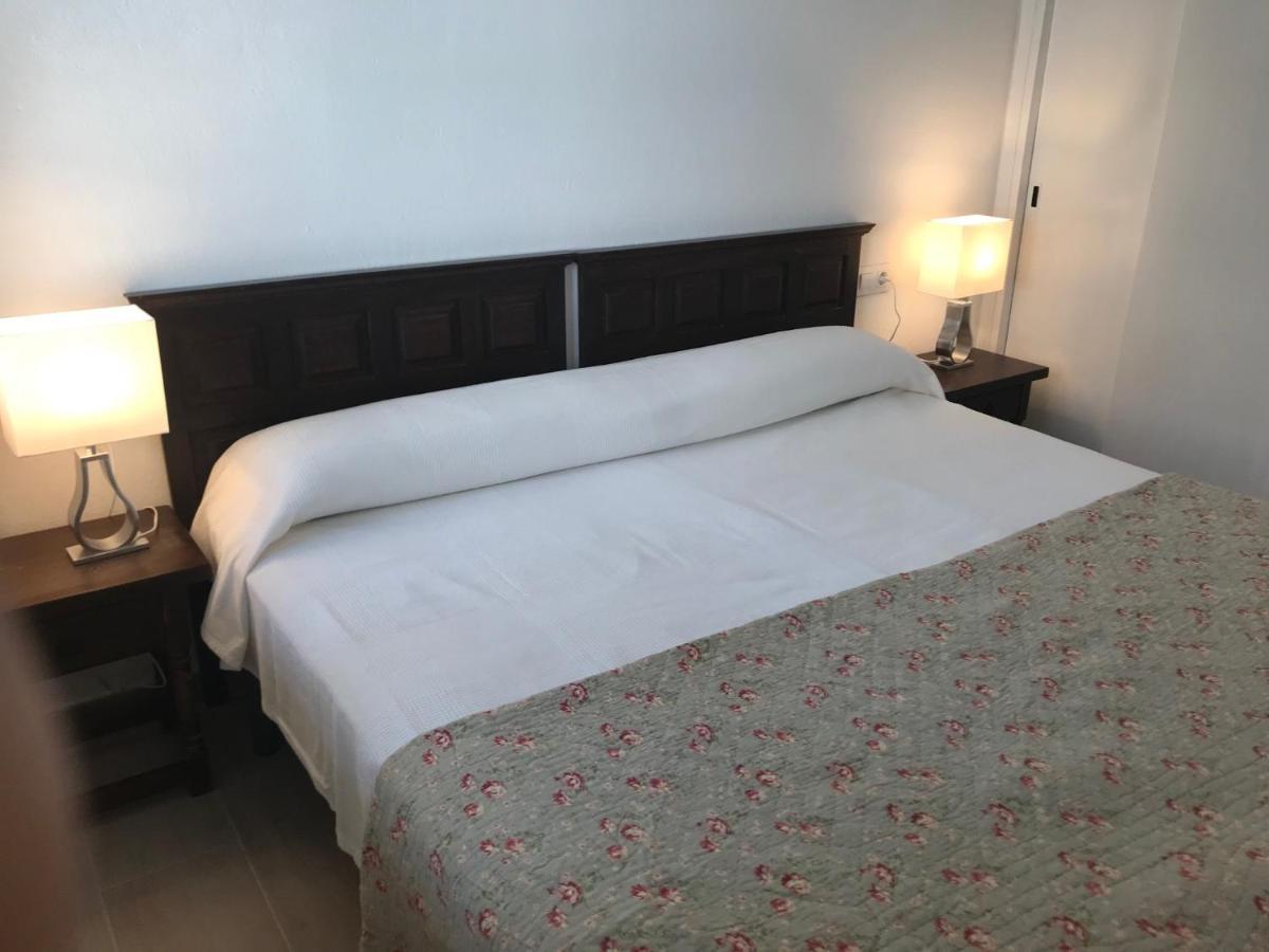 Blue Bay Apartment Roses Luaran gambar