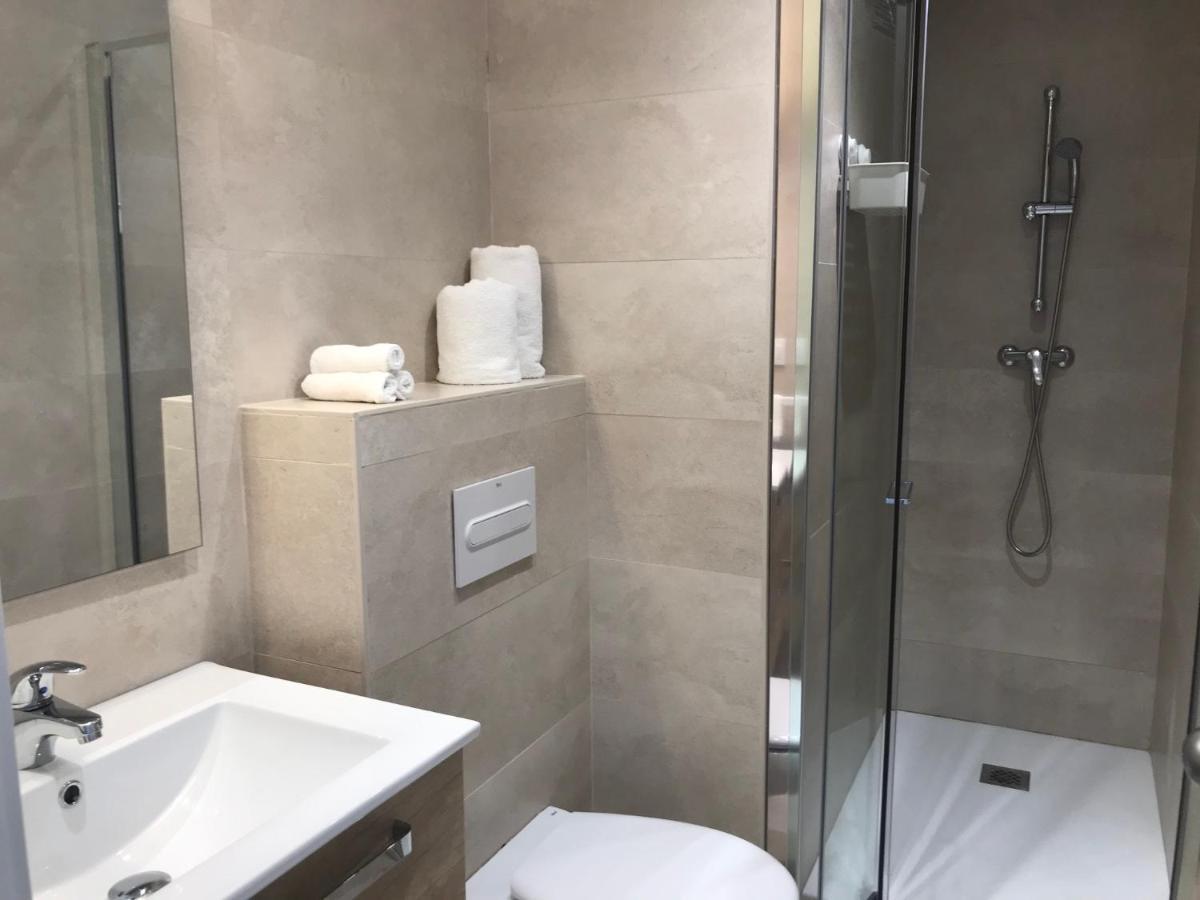 Blue Bay Apartment Roses Luaran gambar
